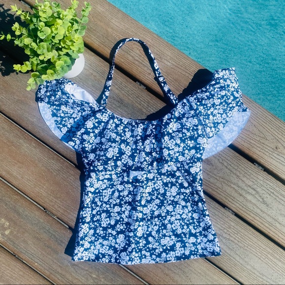 Island Escape Ruffled Off-The-Shoulder Tankini Top - Picture 5 of 7